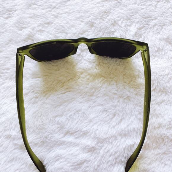 Lola Green Polycarbonate Sunglasses - Picture 7 of 12